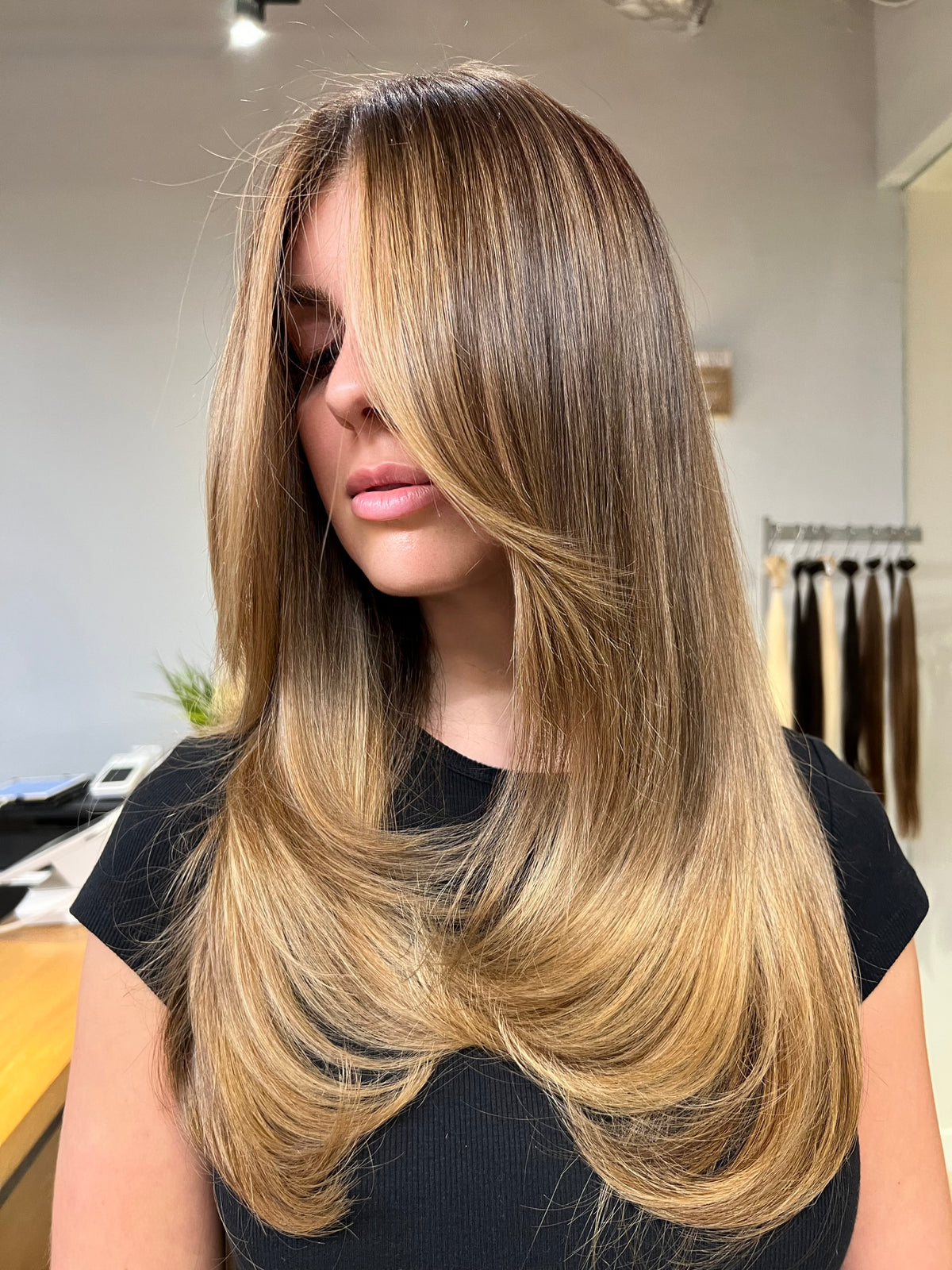 Bronde balayage with long layers, front view